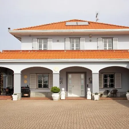 Splendid Magna With Pool And Park - Langhe Hills فيلة *