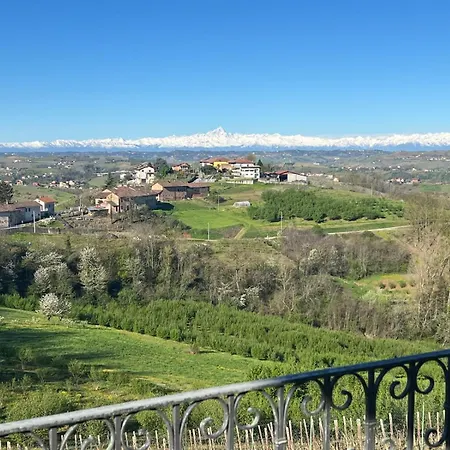 Willa Splendid Magna With Pool And Park - Langhe Hills *