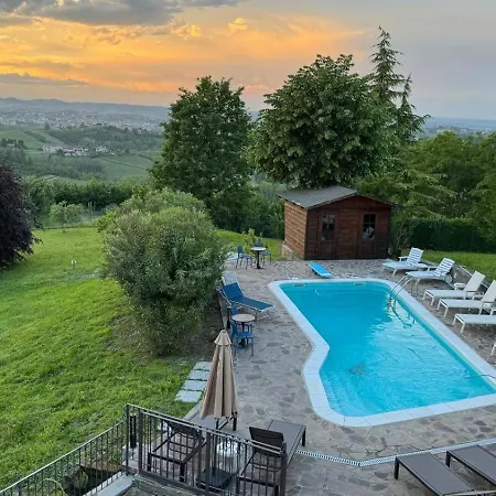 Splendid Magna With Pool And Park - Langhe Hills فيلة