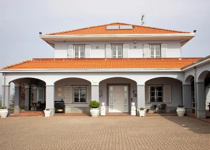 Splendid Magna With Pool And Park - Langhe Hills Vila *