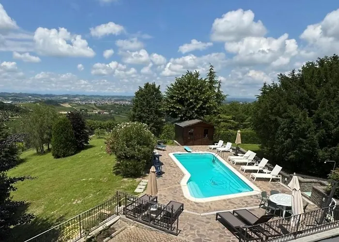 Splendid Magna With Pool And Park - Langhe Hills Vila