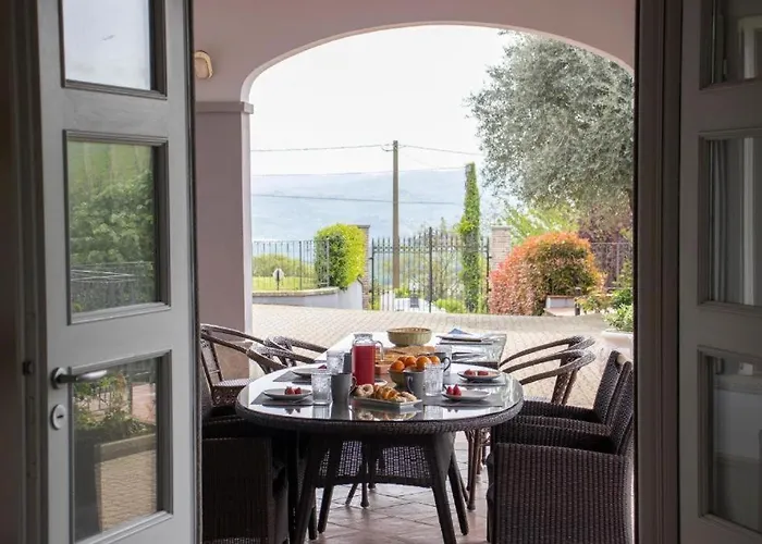 Splendid Magna With Pool And Park - Langhe Hills Vila *