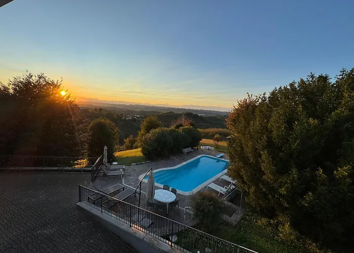 Vila Splendid Magna With Pool And Park - Langhe Hills